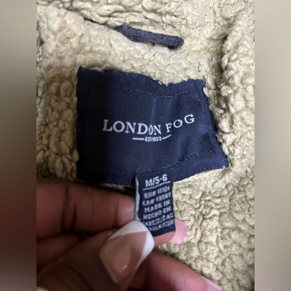 London Fog navy blue hooded sherpa lined jacket sz medium (5-6) - Picture 2 of 4